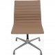 Sæt af 4 Charles Eames EA103 stole i beige læder 2019
