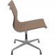 Sæt af 4 Charles Eames EA103 stole i beige læder 2019
