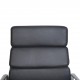 Charles Eames EA209 stol i sort læder 2006