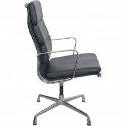 Charles Eames EA209 stol i sort læder 2006