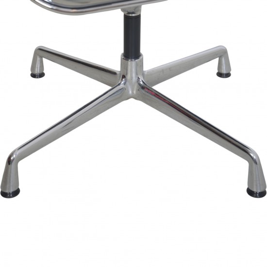 Charles Eames EA209 stol i sort læder 2006