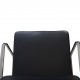 Charles Eames EA209 stol i sort læder 2006
