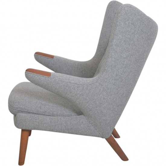 Hans Wegner Bamse stol betrukket med gråt Hallingdal 130 stof 1960'erne