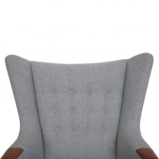 Hans Wegner Bamse stol betrukket med gråt Hallingdal 130 stof 1960'erne