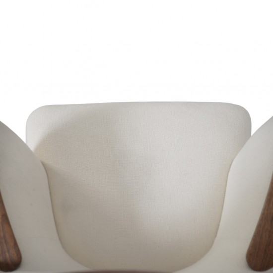 Hans Wegner Mama Bear stol i Hallingdal 100 Stof 2024