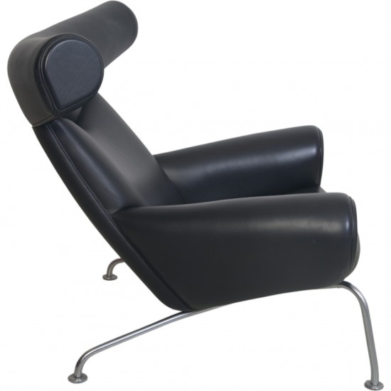 Hans Wegner Ox chair med skammel i sort læder 2001