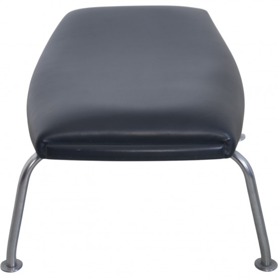Hans Wegner Ox chair med skammel i sort læder 2001