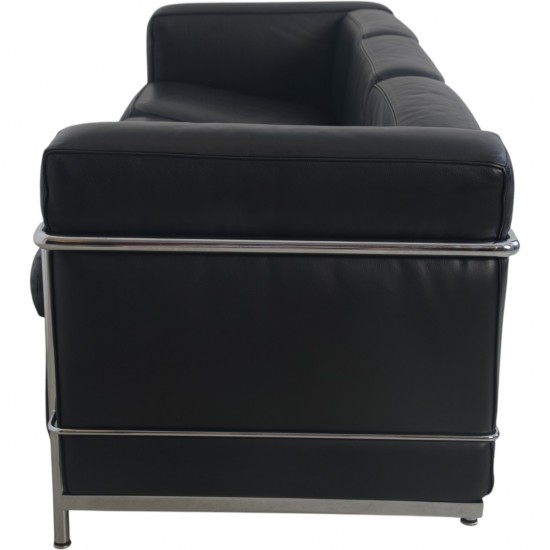 Le Corbusier LC2 3-personers sofa i sort læder 2000'erne