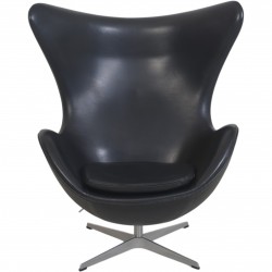 Arne Jacobsen Ægget stol i sort elegance læder 2017