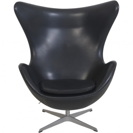 Arne Jacobsen Ægget stol i sort elegance læder 2017