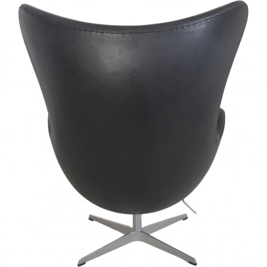 Arne Jacobsen Ægget stol i sort elegance læder 2017