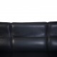 Arne Jacobsen 3303 3.personers lufthavnssofa i sort læder 1987