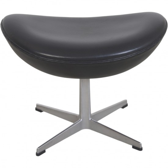Arne Jacobsen Ægget skammel i sort elegance læder 2017