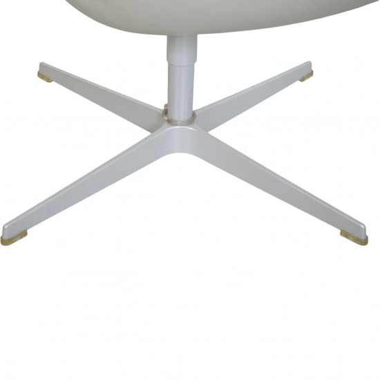 Arne Jacobsen 50 års Jubilæums Svane stol 2008