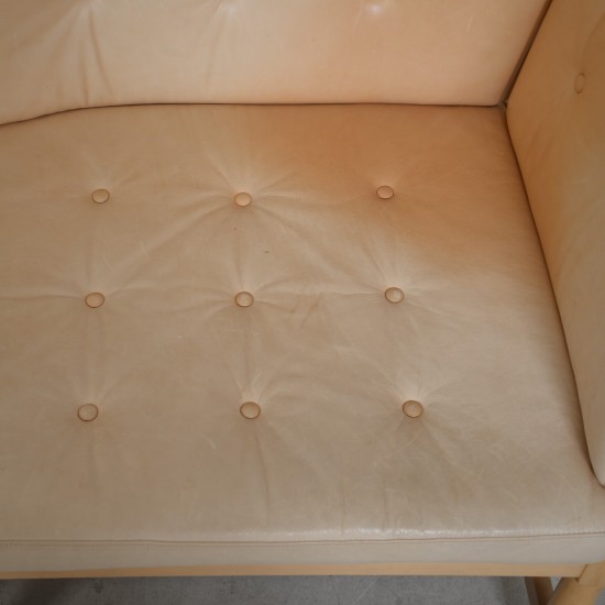 Børge Mogensen Spoke-back sofa in natural leather 1983