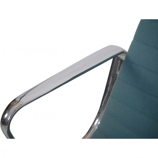 Charles Eames EA116 loungestol i blåt hopsack stof 1980'erne