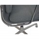 Charles Eames EA208 stol nybetrukket med gråt stof