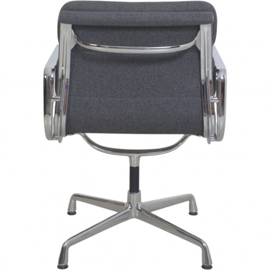 Charles Eames EA208 stol nybetrukket med mørkegråt stof