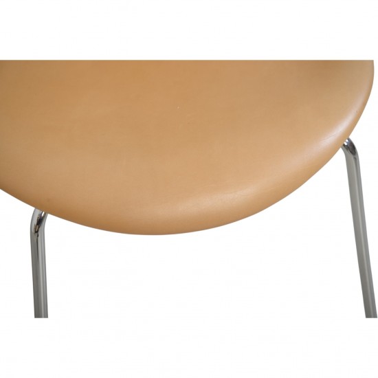 Sæt af 8 Arne Jacobsen Syver stole i lys anilin læder 2000'erne
