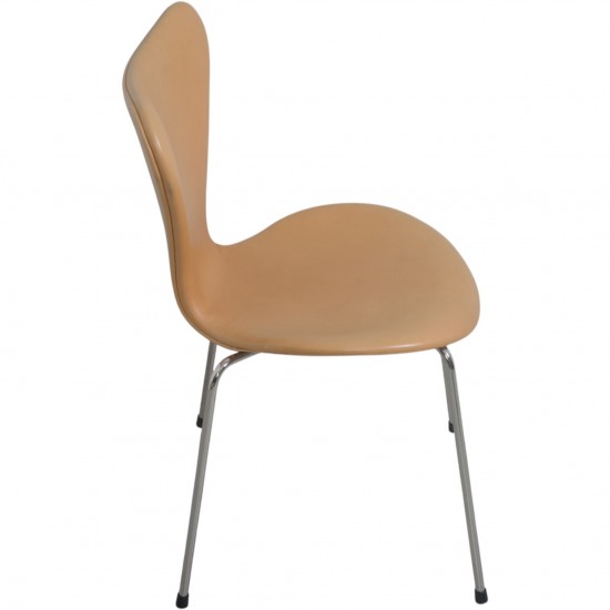 Sæt af 8 Arne Jacobsen Syver stole i lys anilin læder 2000'erne