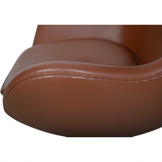 Arne Jacobsen Ægget stol i cognac læder 1995