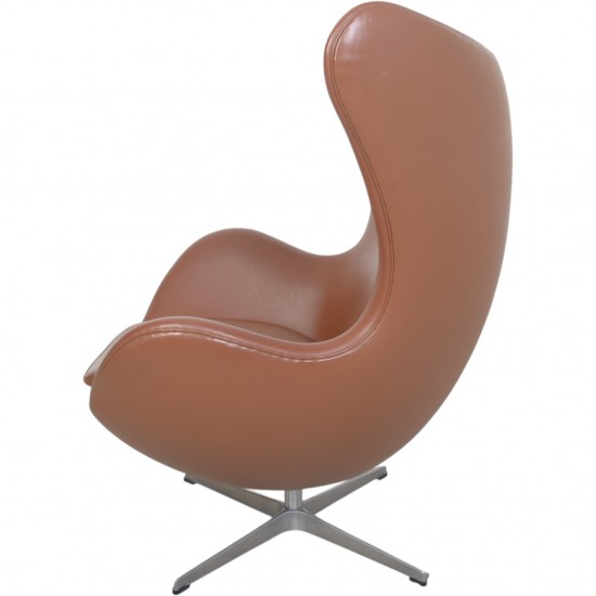 Arne Jacobsen Ægget stol i cognac læder 1995