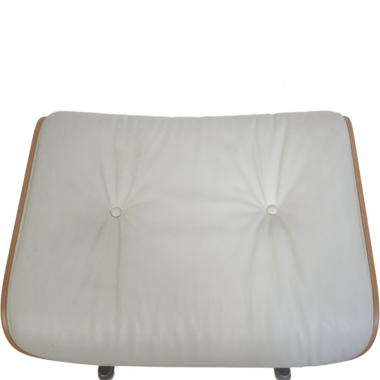 Charles Eames Lounge chair med ottoman i hvid læder 2010'erne