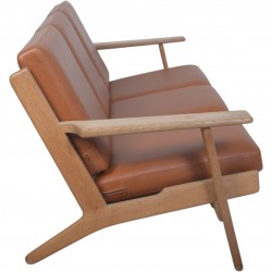 Hans Wegner GE290 3-personers sofa af eg og valnød med anilin læder 1990'erne