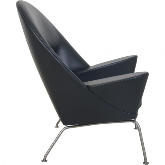 Hans Wegner CH468 Oculus chair reupholstered in black classic leather
