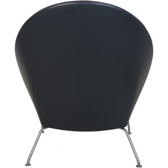 Hans Wegner CH468 Oculus chair reupholstered in black classic leather