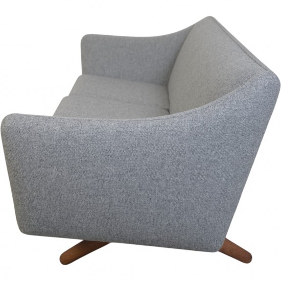 Illum Wikkelsø ML-90 3-personers sofa Nybetrukket med Hallingdal 130 stof 1960'erne