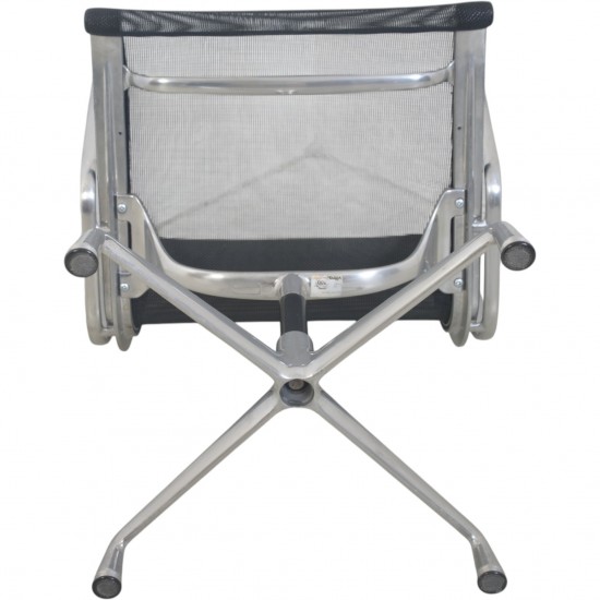 Charles Eames EA108 stol i sort net 2000'erne