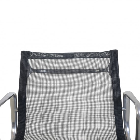 Charles Eames EA108 stol i sort net 2000'erne