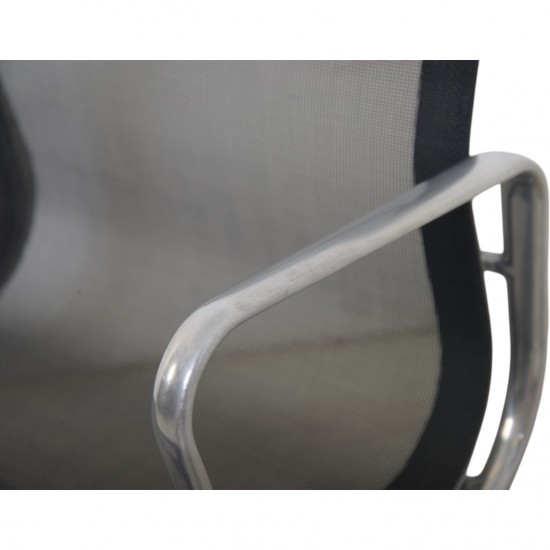 Charles Eames EA108 stol i sort net 2000'erne