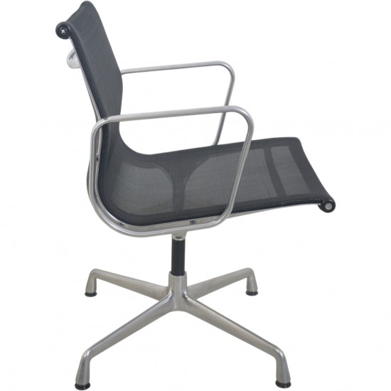 Charles Eames EA108 stol i sort net 2000'erne