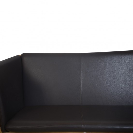 Erik Jørgensen 3 personers tremmesofa i mørkebrunt læder 2012
