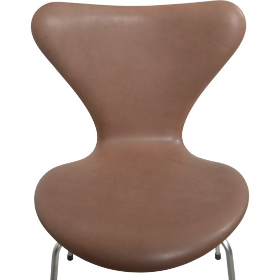 Sæt af 2 Arne Jacobsen Syver stole i brunt Vecona anilin læder 1980