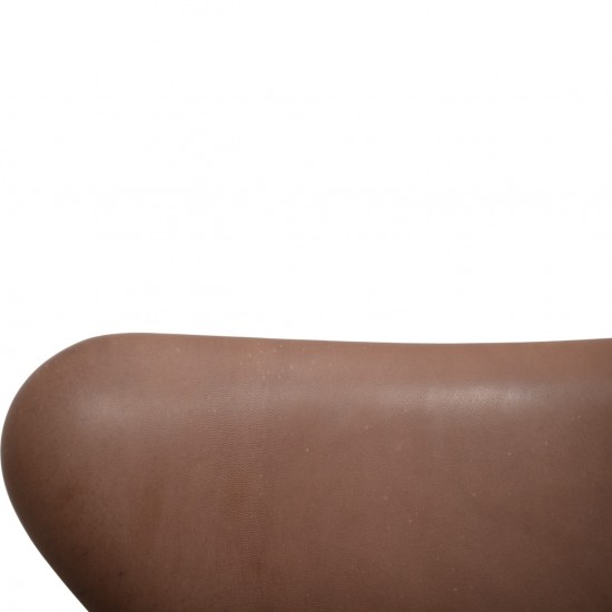 Sæt af 2 Arne Jacobsen Syver stole i brunt Vecona anilin læder 1980