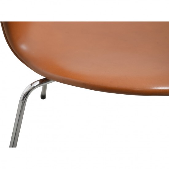 Sæt af 2 Arne Jacobsen Syver stole i cognac anilin læder 2000'erne