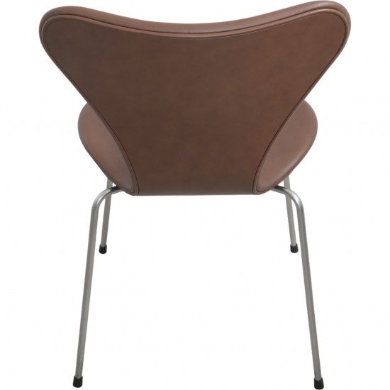 Sæt af 4 Arne Jacobsen Syver stole i mokka classic læder 2000'erne