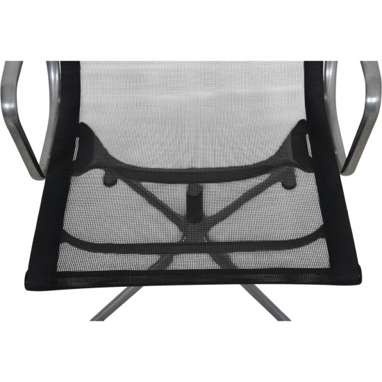 Charles Eames EA108 alu stol i sort mesh 2006