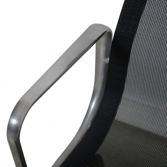 Charles Eames EA108 alu stol i sort mesh 2006