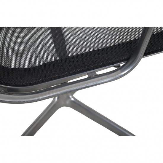 Charles Eames EA108 alu stol i sort mesh 2006