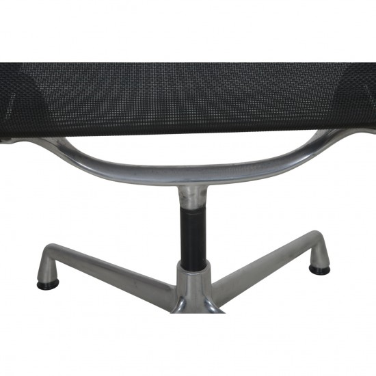Charles Eames EA108 alu stol i sort net 2006
