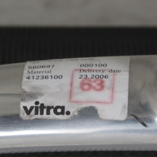 Charles Eames EA108 alu stol i sort net 2006