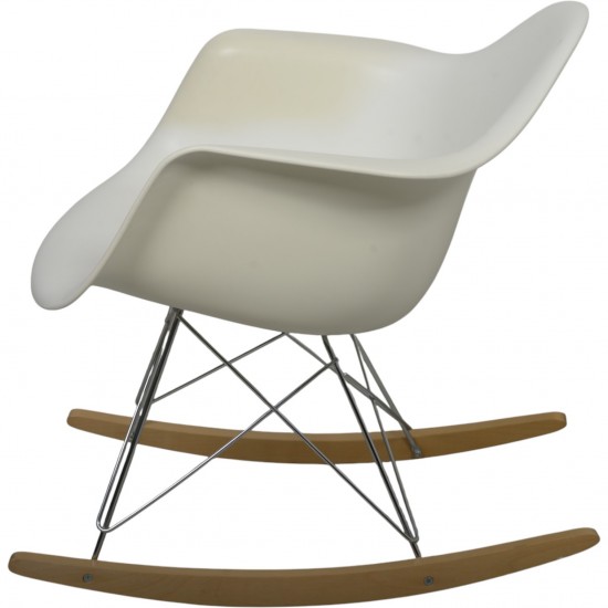 Charles Eames hvid DAW gyngestol 2009