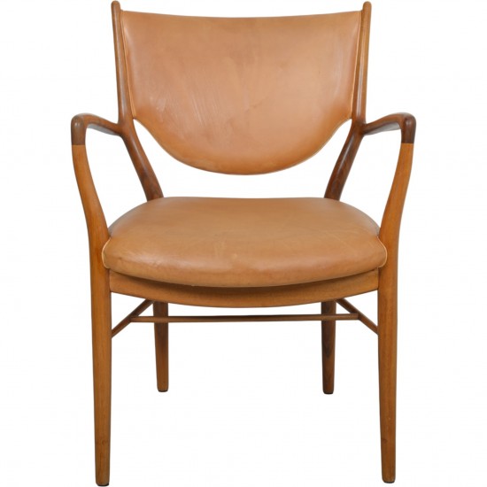 Finn Juhl NV46 armstol i valnød 1950'erne