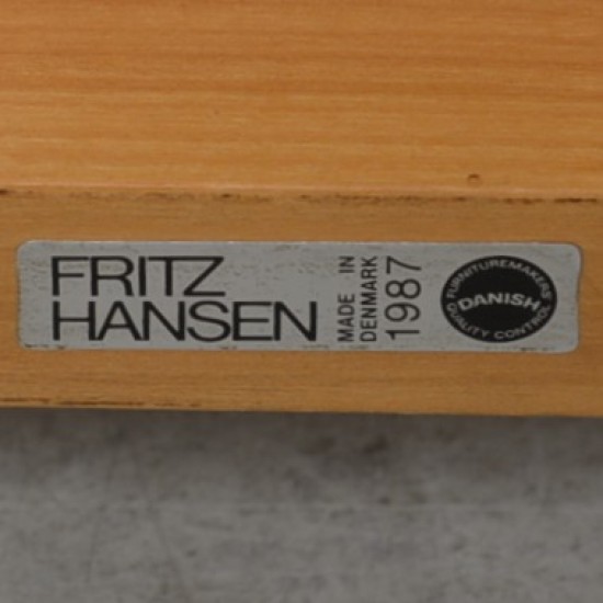 Hans Wegner Kina stol i kirsebærtræ 1987