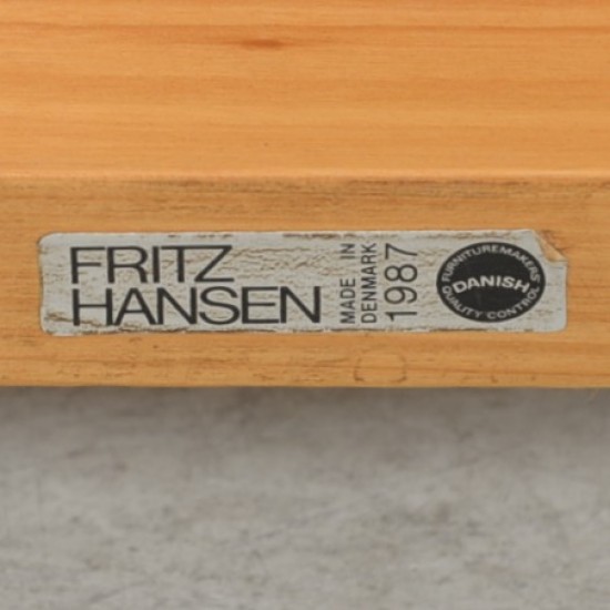 Hans Wegner Kina stol i kirsebærtræ 1987