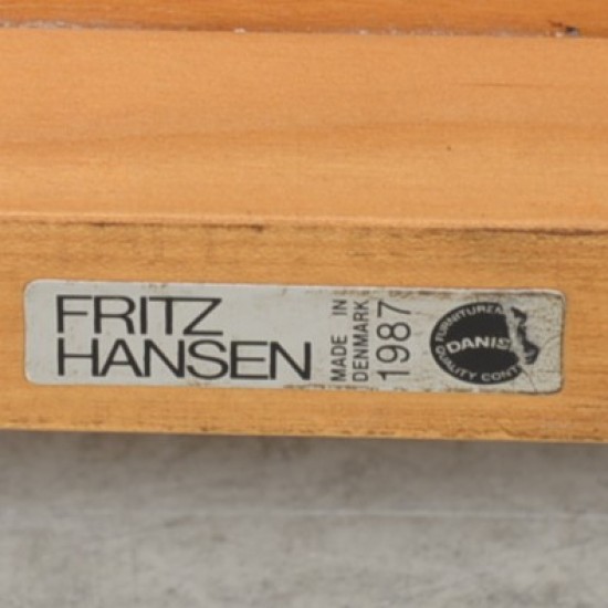 Hans Wegner Kina stol i kirsebærtræ 1987